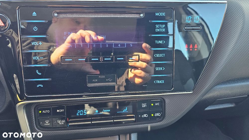 Toyota Auris 1.33 VVT-i Active - 21