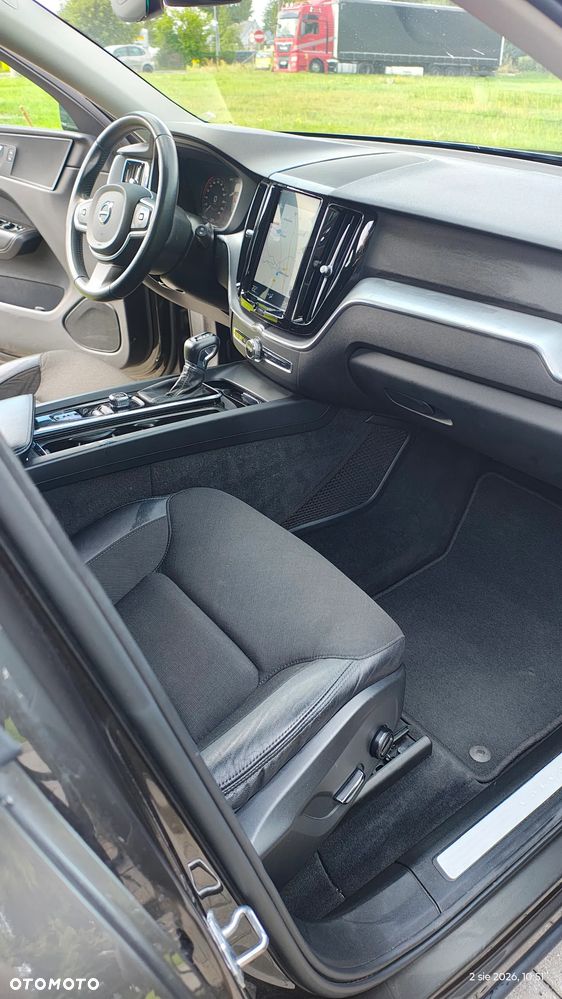 Volvo XC 60 D4 Momentum Pro - 15