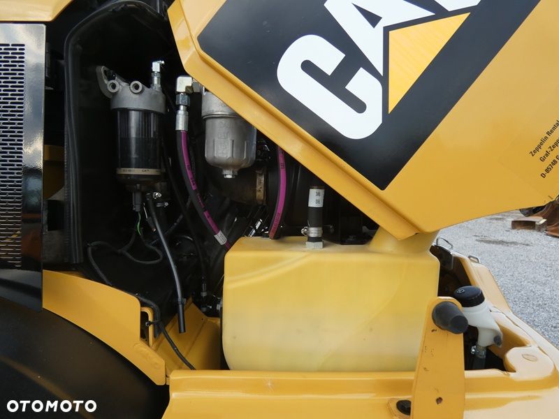 Caterpillar CAT 908M z Niemiec / Tylko 2.855mtg serwisowany / - 14