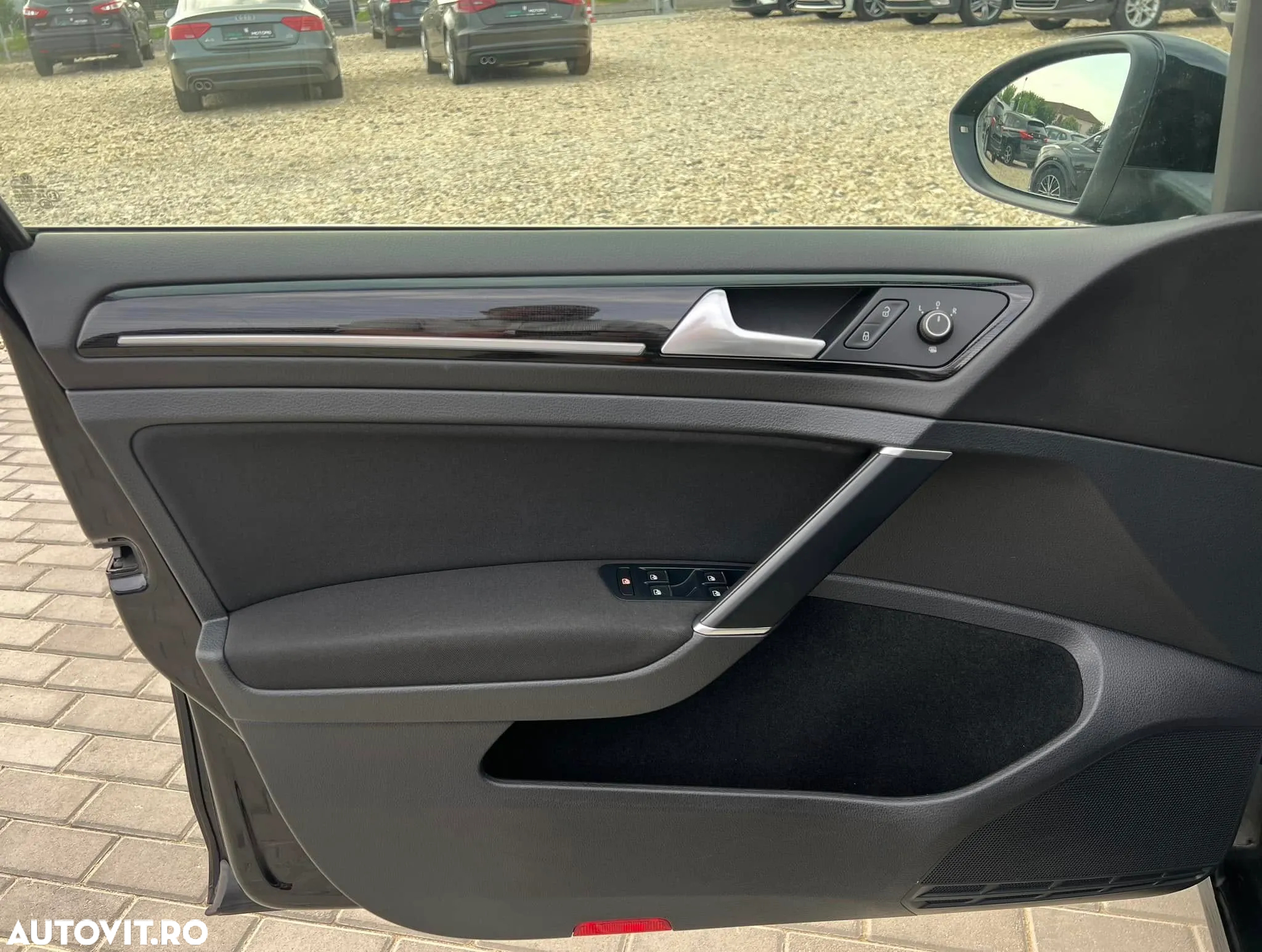 Volkswagen Golf 2.0 TDI DSG Highline - 26