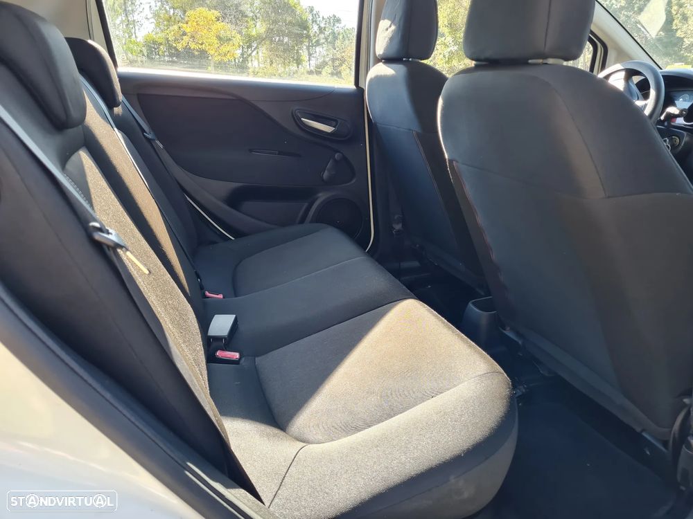 Fiat Punto 1.2 Young II S&S - 11