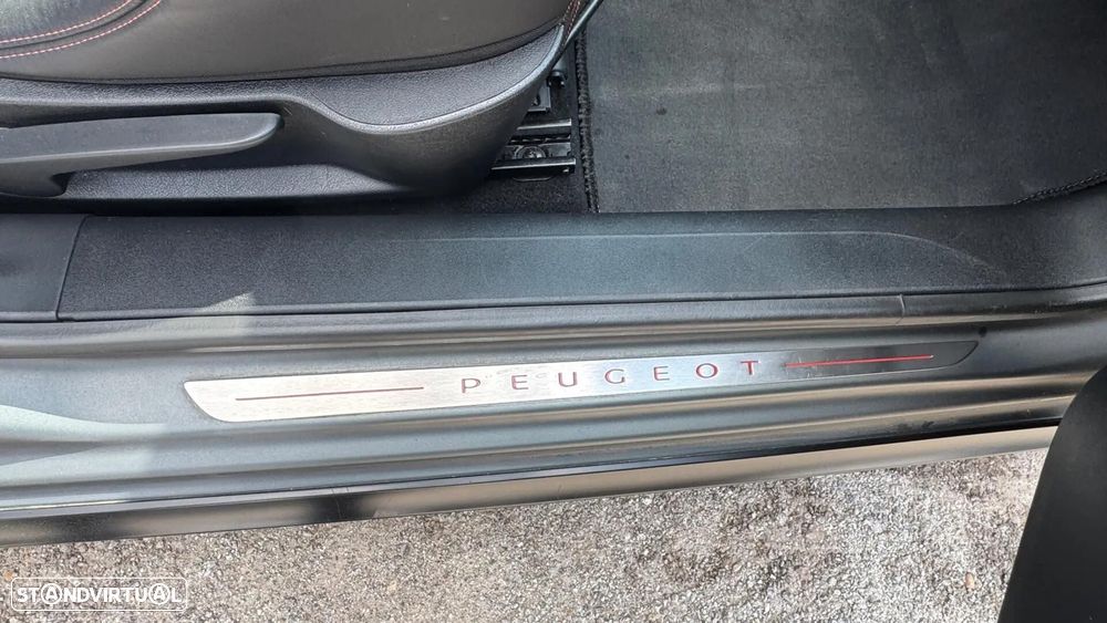 Peugeot 208 1.6 e-THP GTi by Sport - 26
