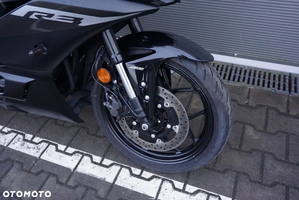 Yamaha YZF - 7