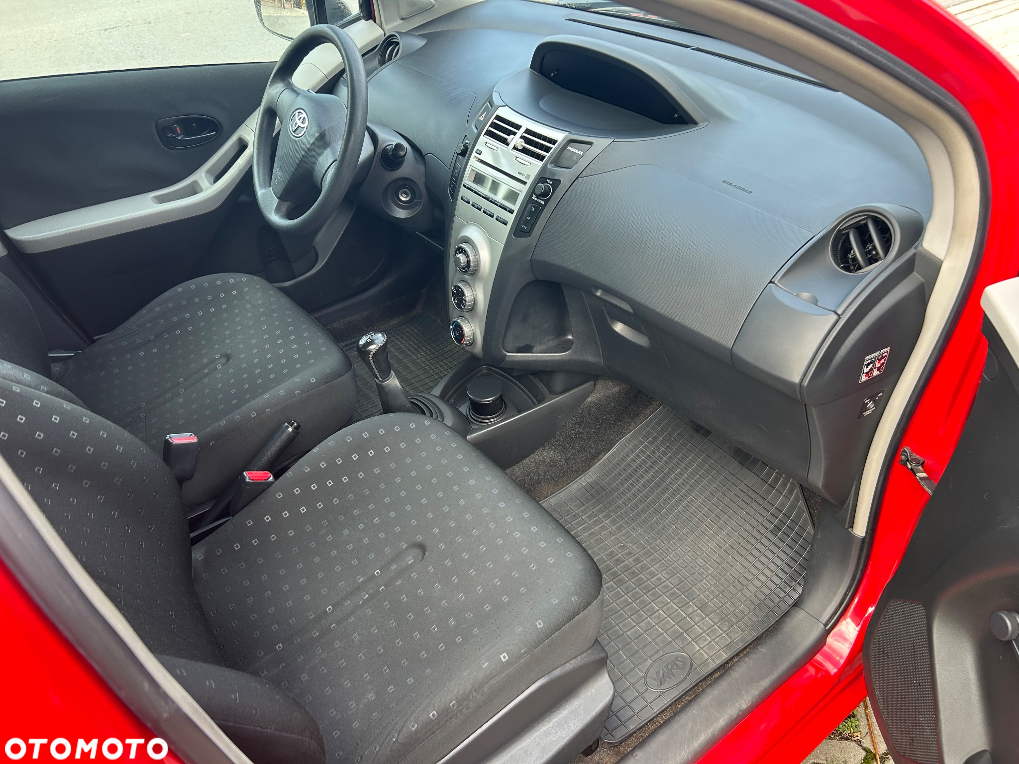 Toyota Yaris 1.0 Luna A/C - 14