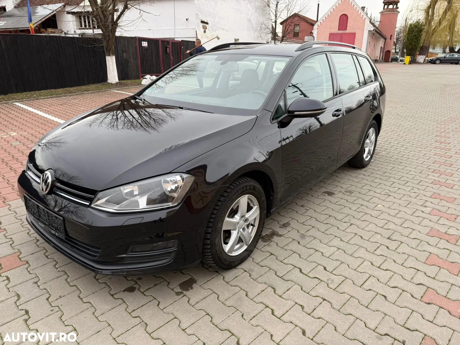 Volkswagen Golf 1.6 TDI (BlueMotion Technology) Trendline - 4