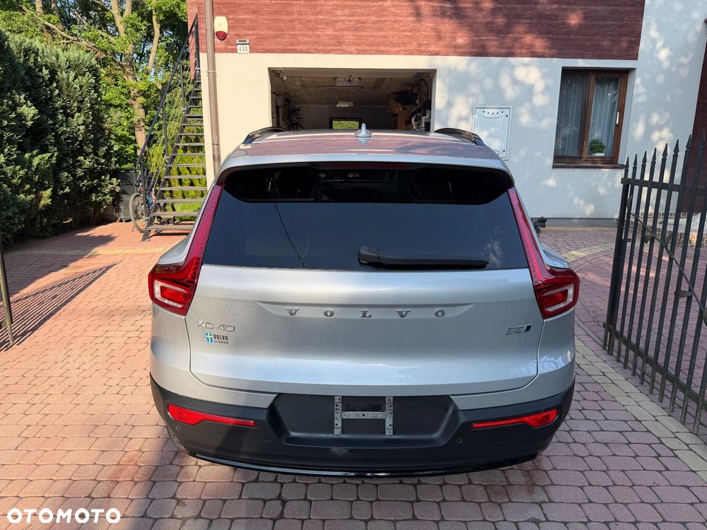 Volvo XC 40 B5 B AWD Ultimate Dark - 11
