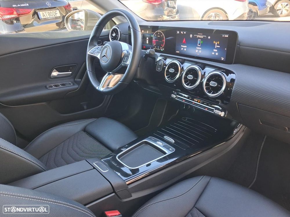 Mercedes-Benz CLA 180 d Shooting Brake Style Plus Aut. - 13