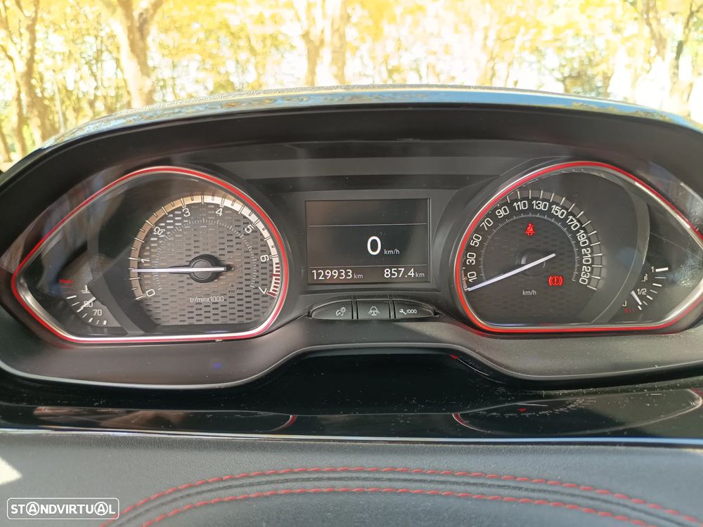 Peugeot 208 GTI 200 THP - 7