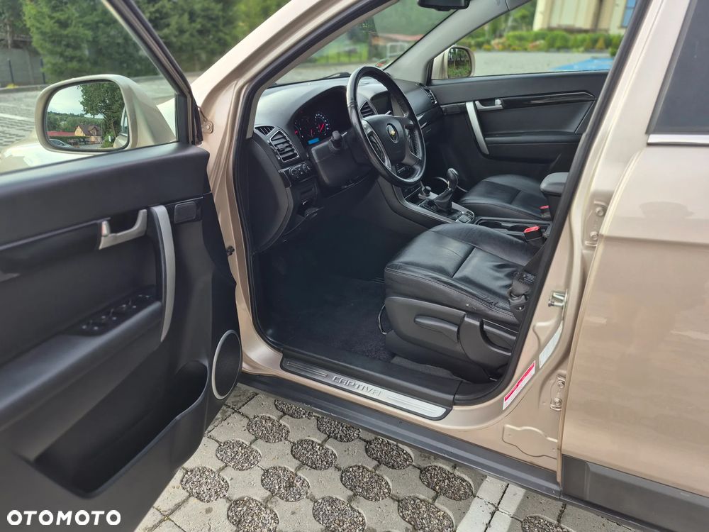 Chevrolet Captiva 2.2 TD AWD LTZ - 14