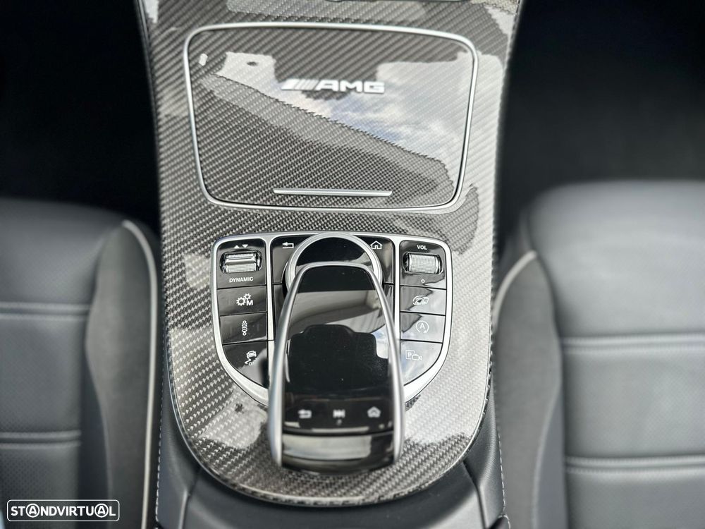 Mercedes-Benz E 63 AMG S 4-Matic+ - 32