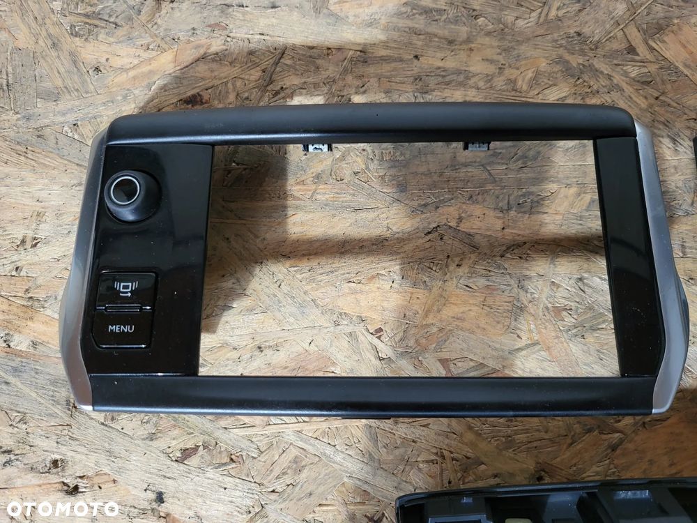 Radio nawigacja ekran Peugeot 208 - 4