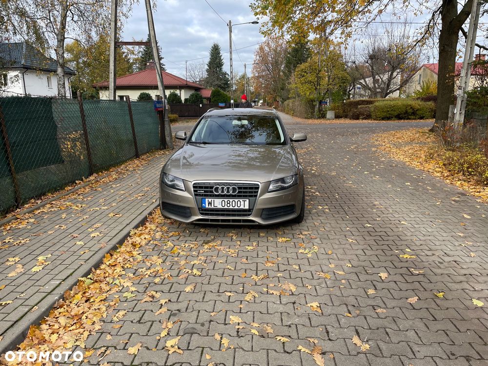 Audi A4 Avant - 1