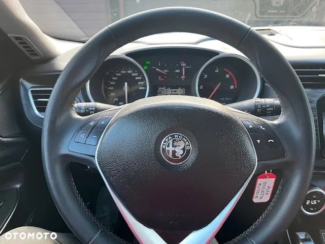 Alfa Romeo Giulietta 1.6 JTDM 16V TCT B-Tech - 26