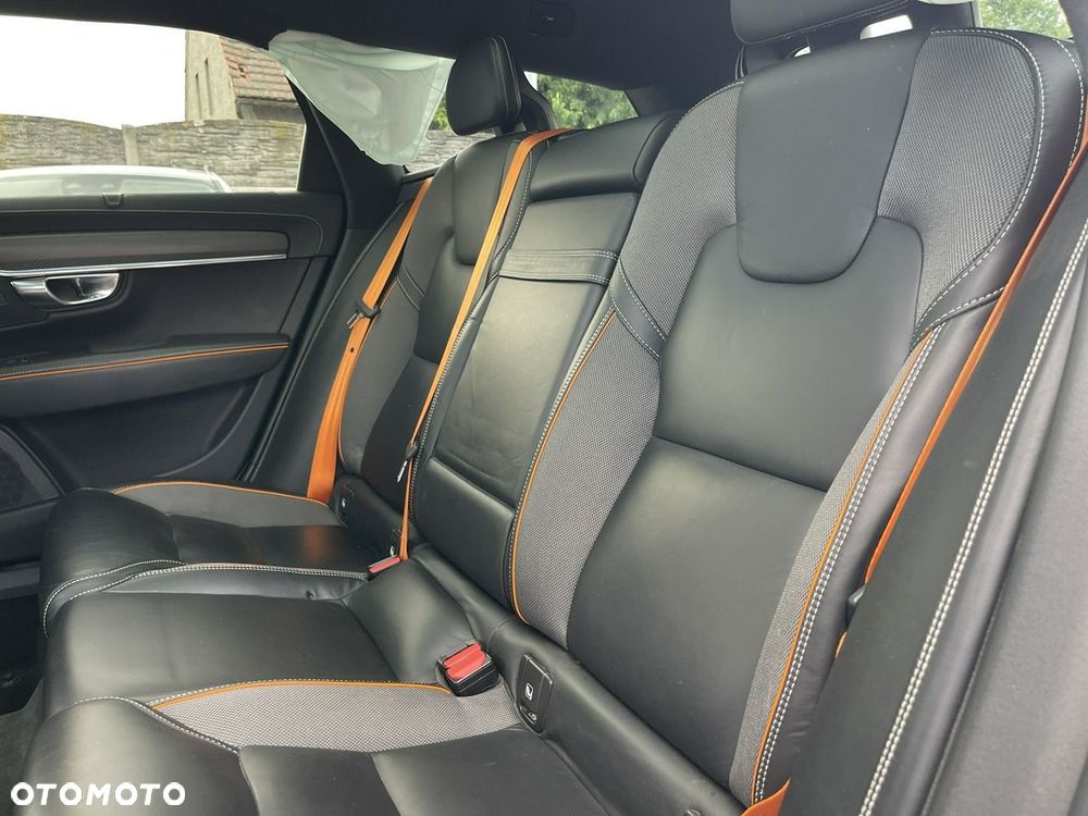 Volvo V90 Cross Country D5 AWD Ocean Race - 21