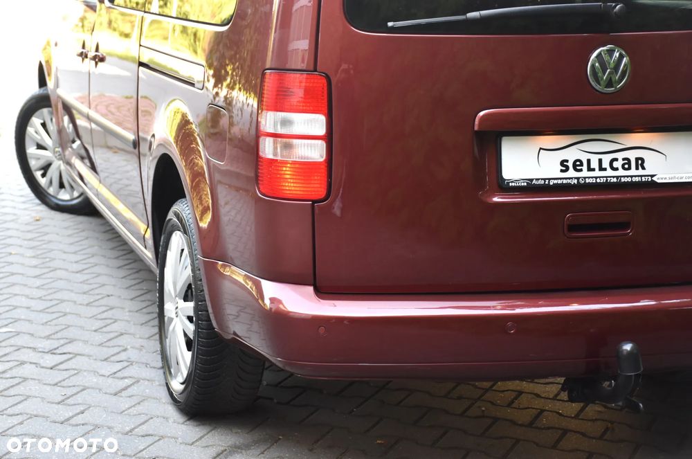 Volkswagen Caddy Maxi Highline DSG - 35