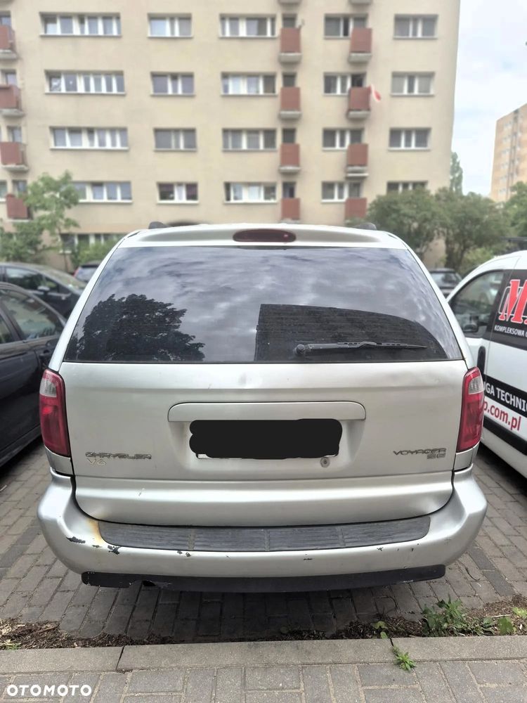 Chrysler Town & Country 3.3 - 4