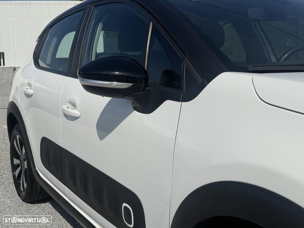 Citroën C3 1.2 PureTech Shine - 17