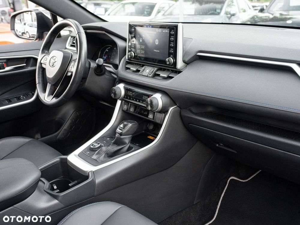 Toyota RAV4 - 29