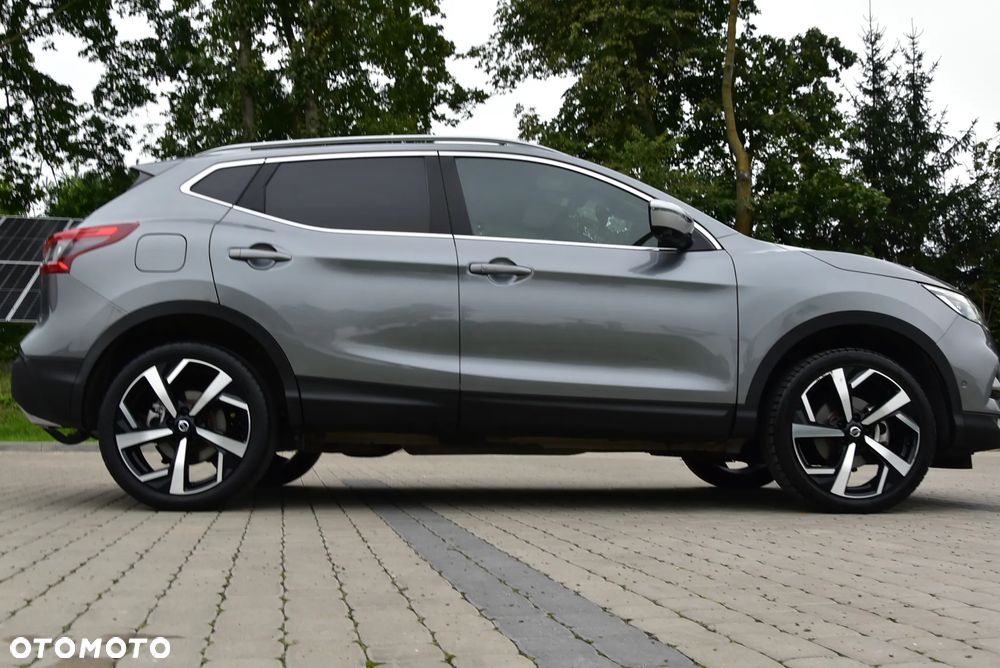 Nissan Qashqai 1.2 DIG-T Xtronic TEKNA+ - 35