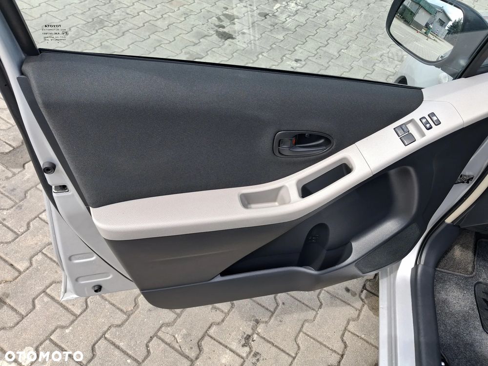Toyota Yaris 1.0 VVT-i - 17
