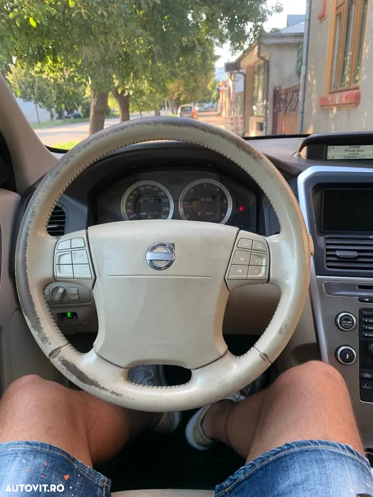 Volvo XC 60 - 8