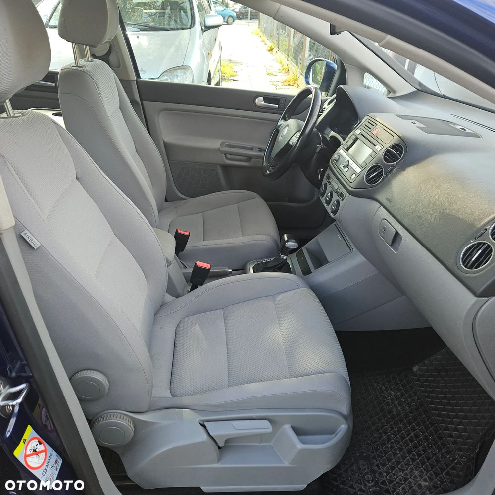 Volkswagen Golf Plus - 13