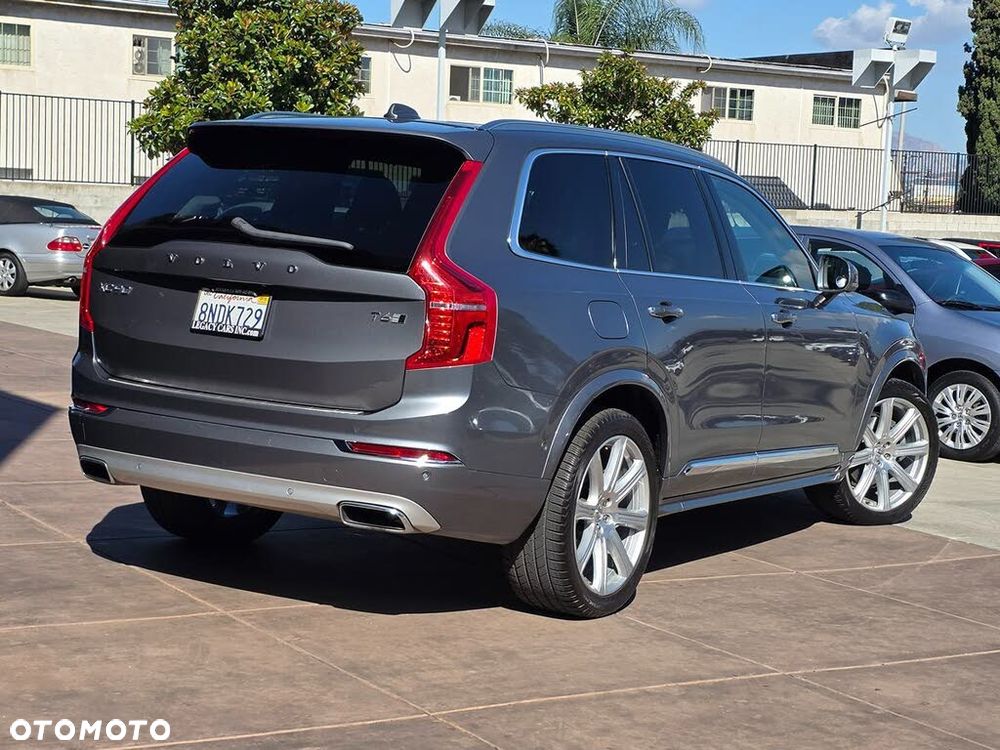 Volvo XC 90 - 11