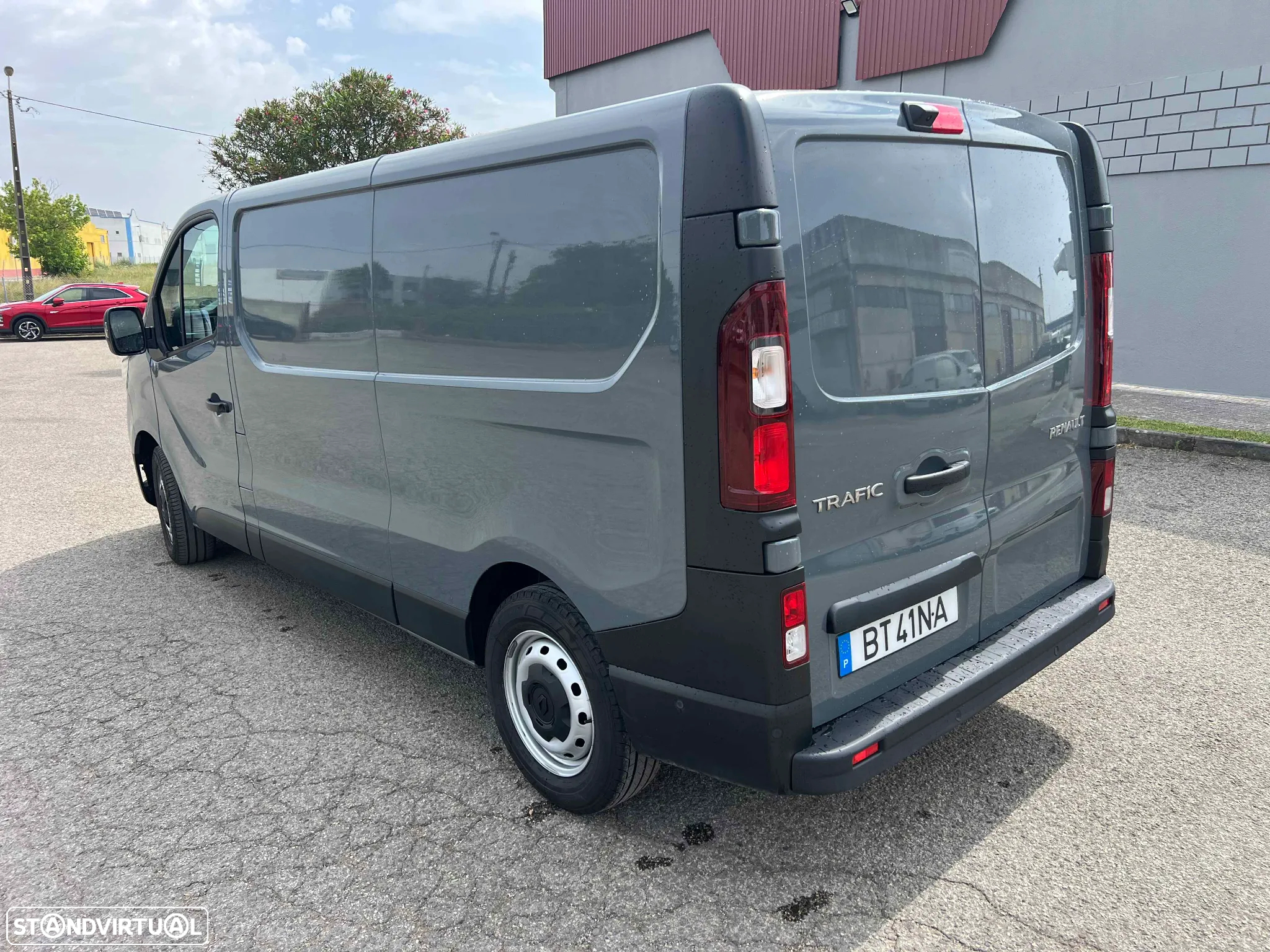 Renault Trafic AUT.2.0Dci Longa L2H1 150cv GranConfort GPS - 11