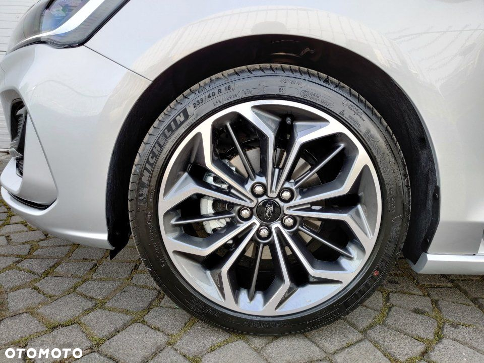 Ford Focus - 12
