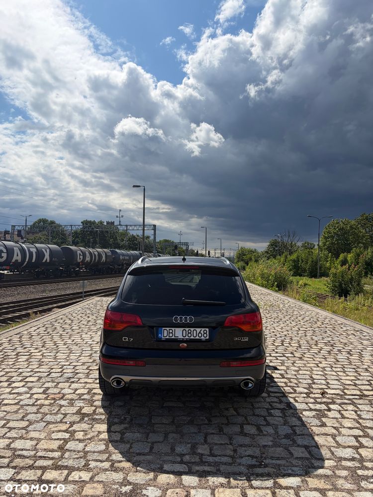 Audi Q7 3.0 TDI Quattro Tiptronic - 5