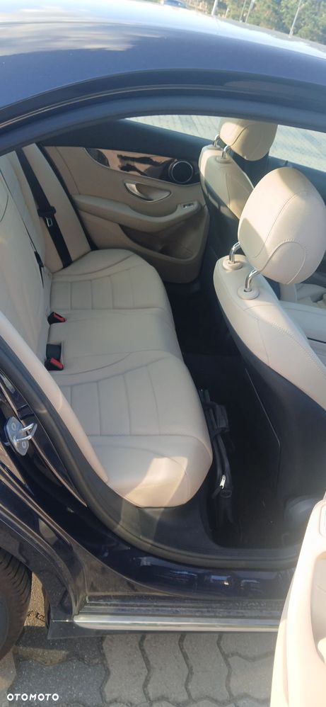 Mercedes-Benz Klasa C 300 7G-TRONIC AMG Line - 7