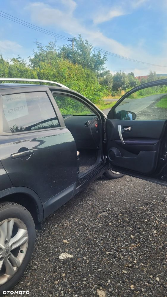 Nissan Qashqai 2.0 dCi DPF 4x4 tekna - 11