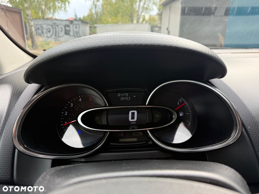 Renault Clio - 30