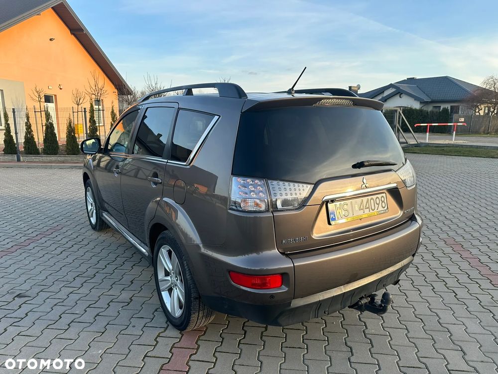 Mitsubishi Outlander 2.4 4WD CVT Instyle - 5