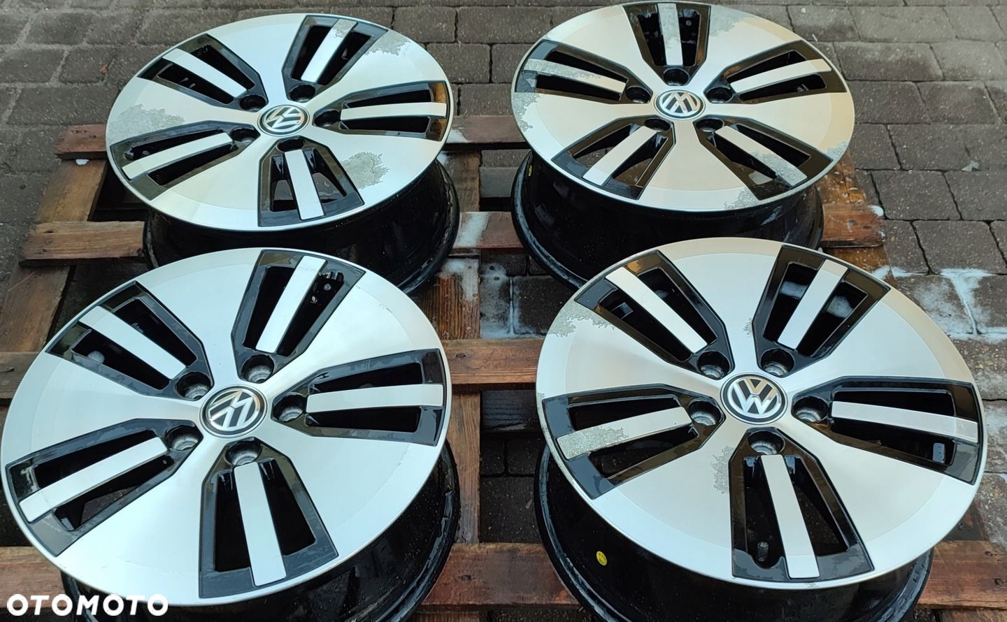 Felgi Aluminiowe Oryg. Vw Golf VII 16 Cali 5x112 6,5Jx16 Et46 Ø57,1mm - 1