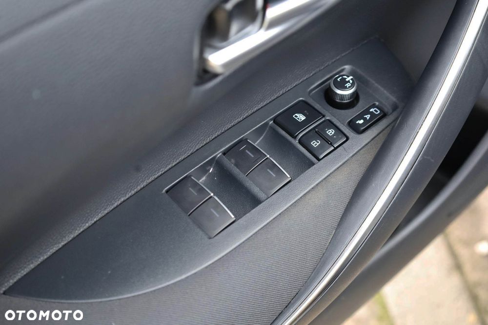 Toyota Corolla 1.8 Hybrid GPF Comfort - 29