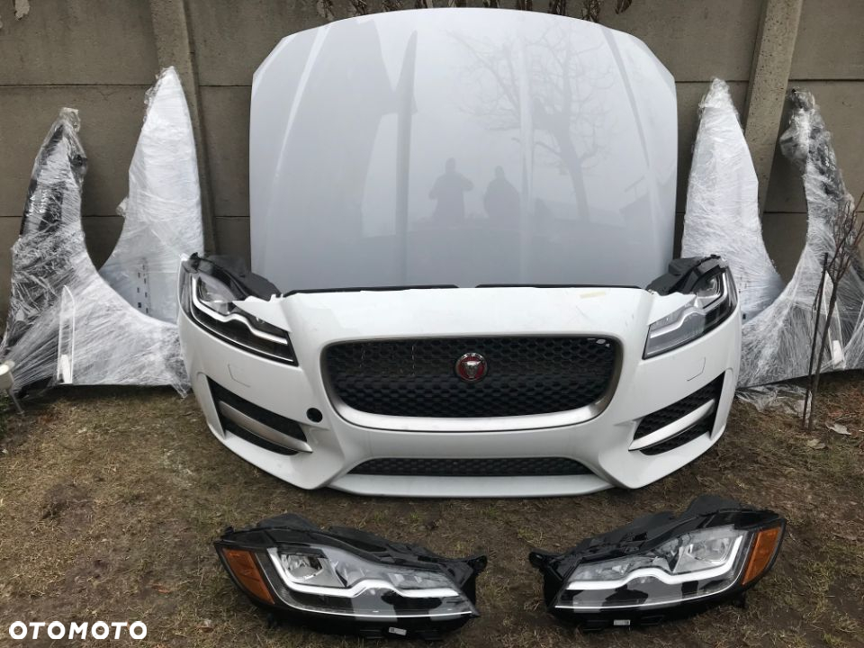 Jaguar F Pace F-Pace maska zderzak przod lampy CZESCI - 2