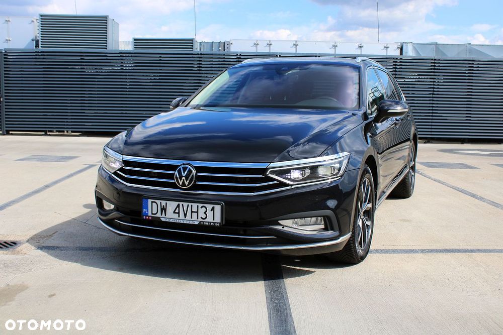 Volkswagen Passat 2.0 TSI Elegance DSG - 2