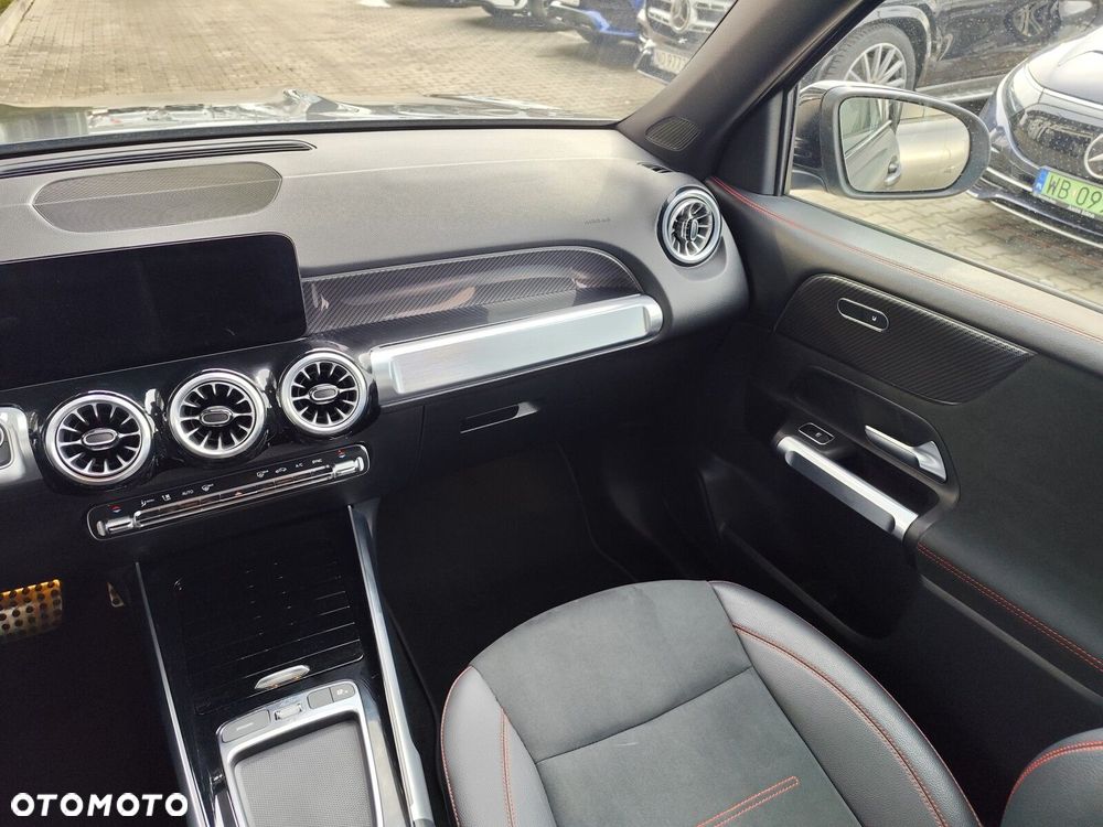Mercedes-Benz GLB 220 mHEV 4-Matic AMG Line 8G-DCT - 19