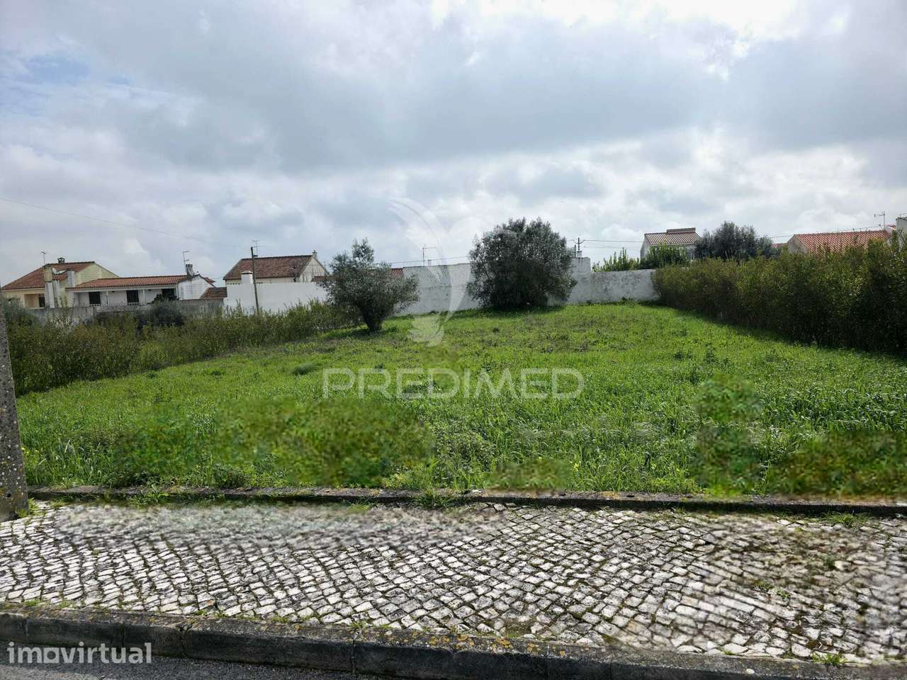 Lote de Terreno Urbano com 710m² - Grande imagem: 5/7