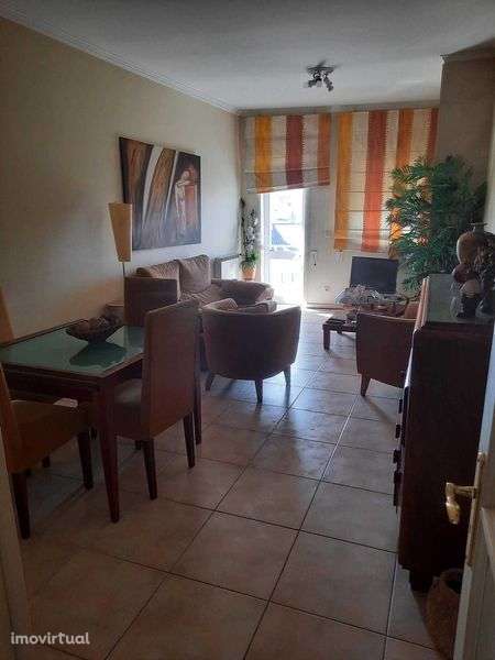Alugo T3 mobilado Póvoa de Varzim perto da estação do metro - Grande imagem: 2/11