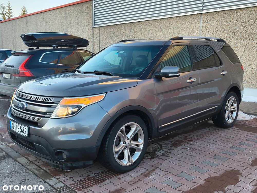 Ford Explorer - 3