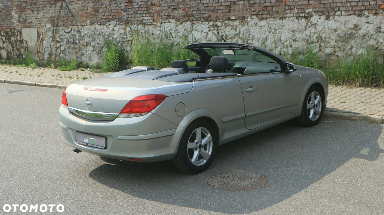 Opel Astra GTC 1.6 Edition - 19