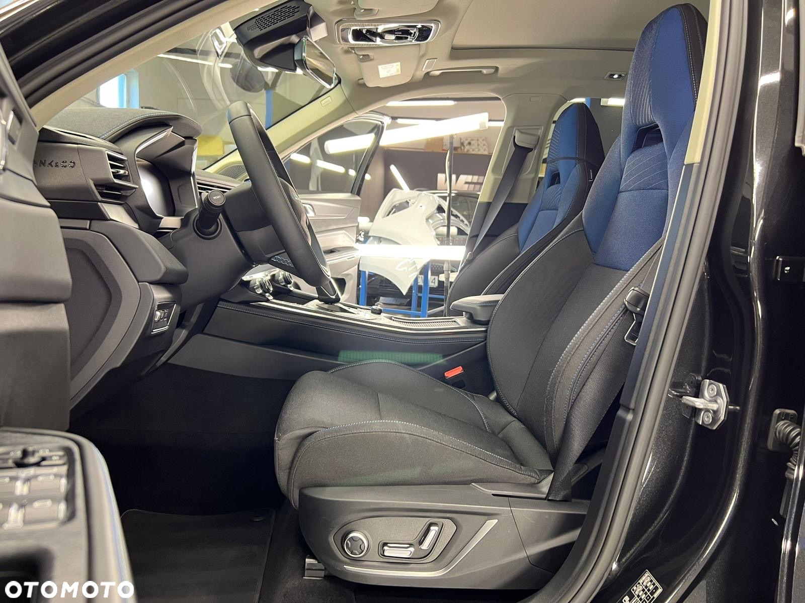 Lynk & Co 01 PHEV - 25