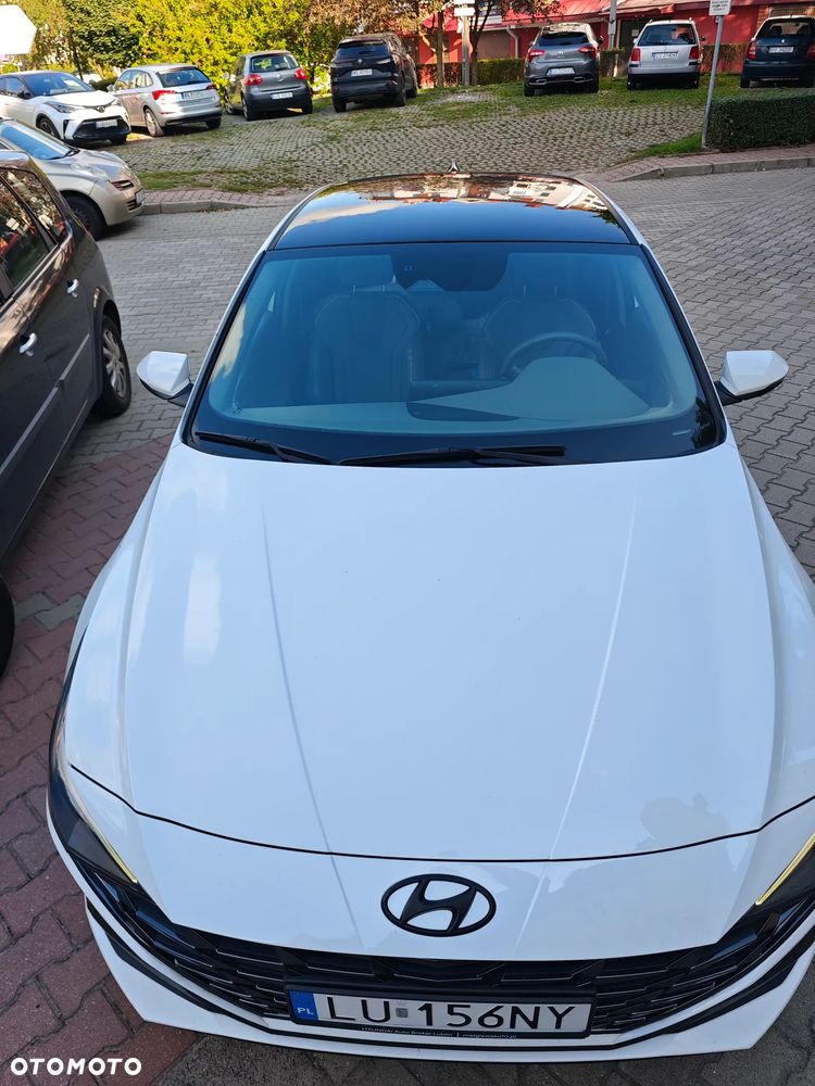 Hyundai Elantra 1.6 Executive CVT - 6
