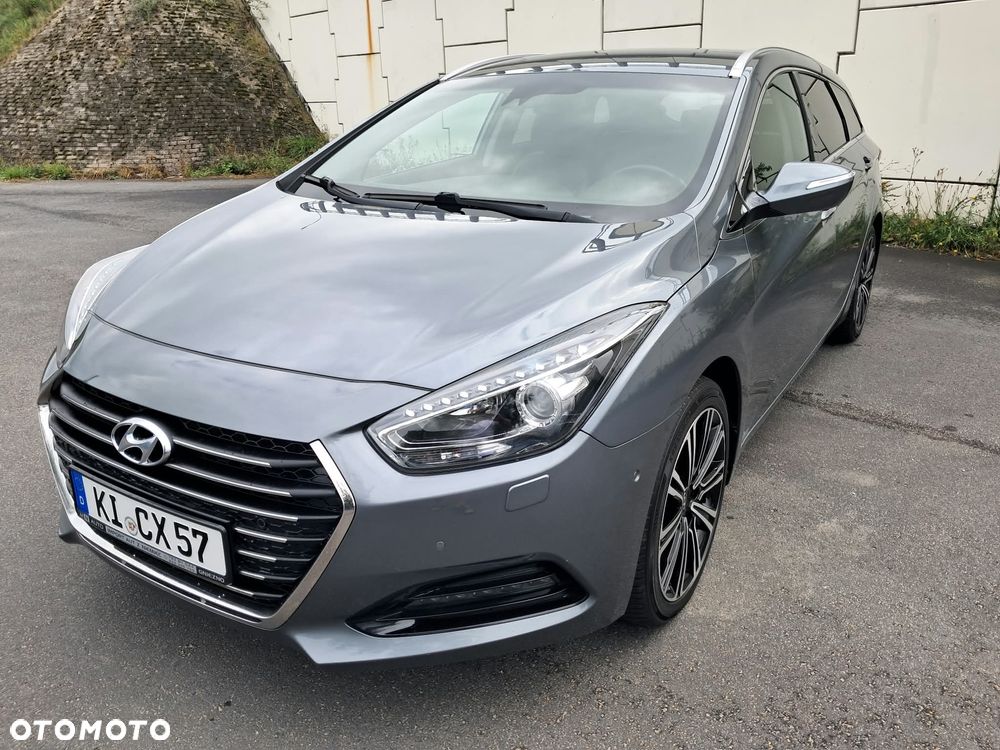 Hyundai i40 Kombi 2.0 Premium - 2
