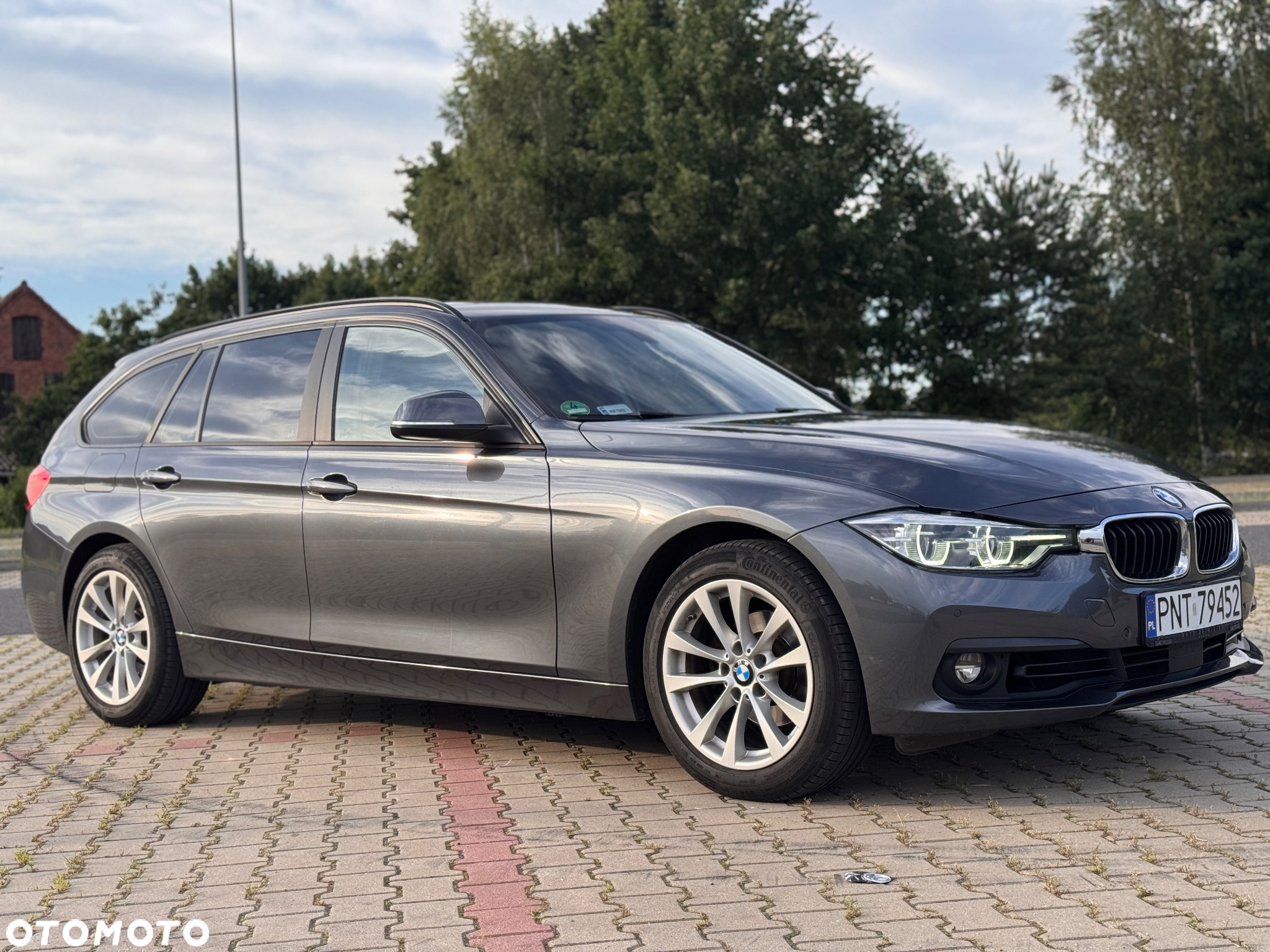 BMW Seria 3 318i - 2