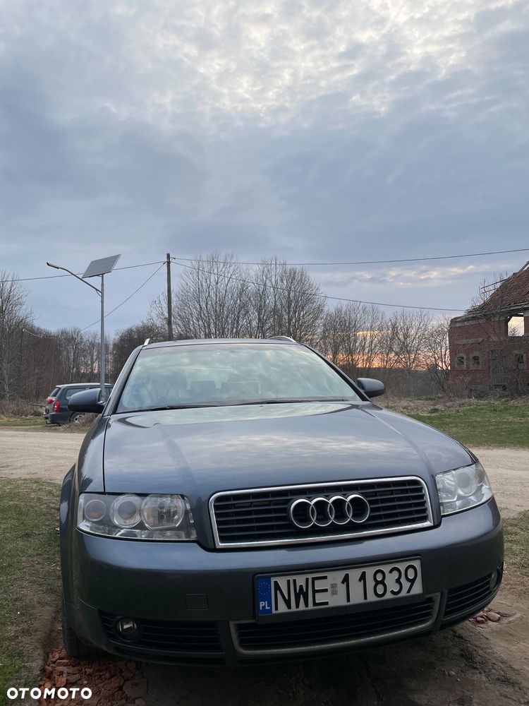 Audi A4 Avant - 1