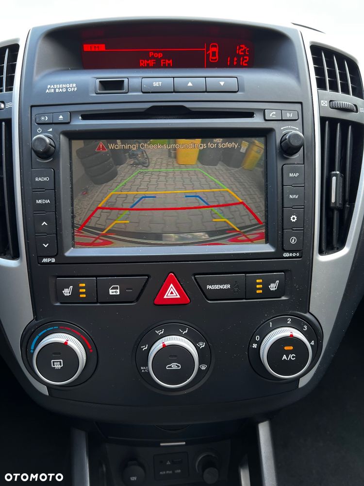 Kia Ceed - 23