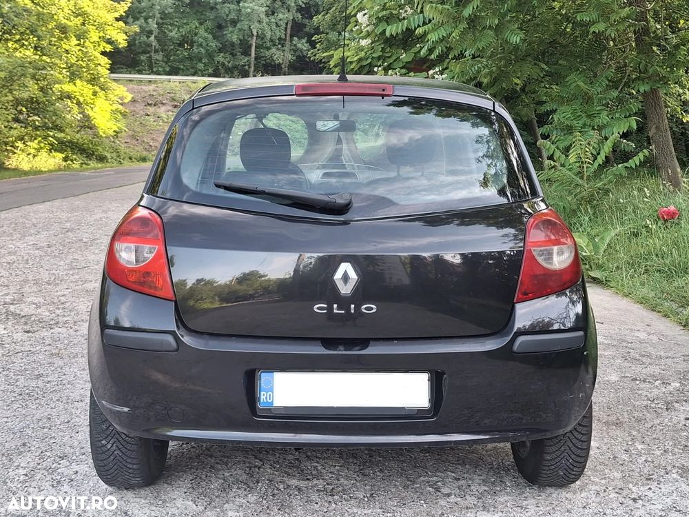 Renault Clio III 1.2 16V Expression - 5